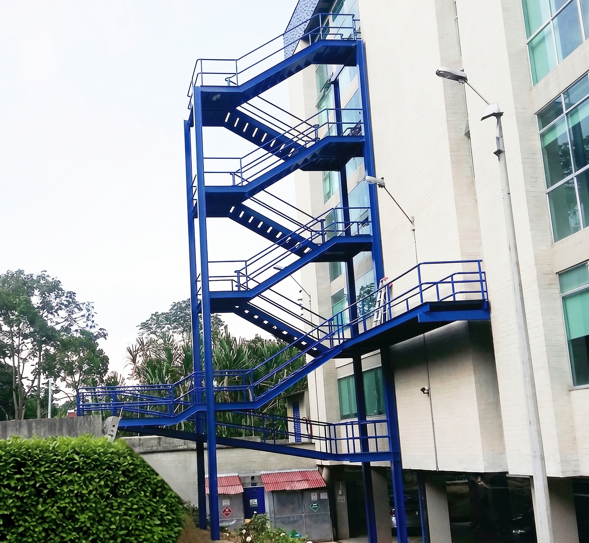 Escalera metálica